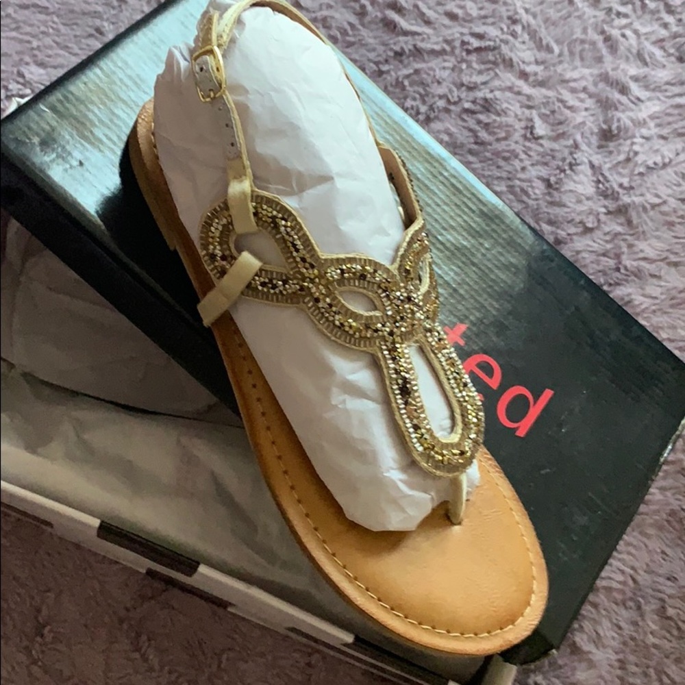 Sandals - Picture 2 of 3
